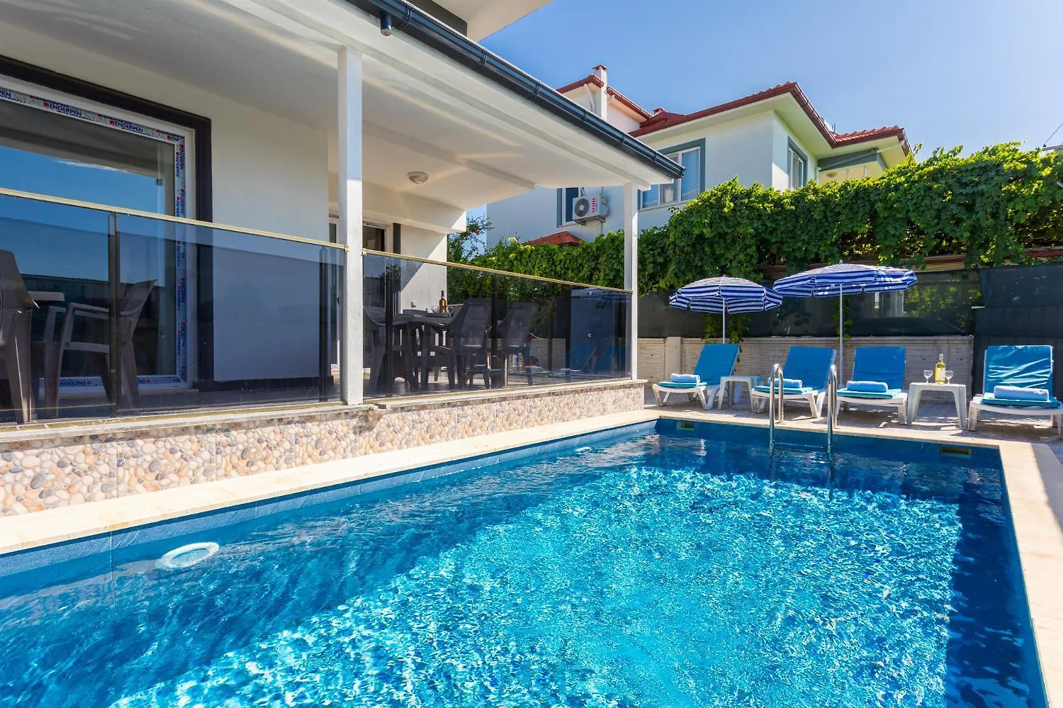 Villa Azalea 2 location